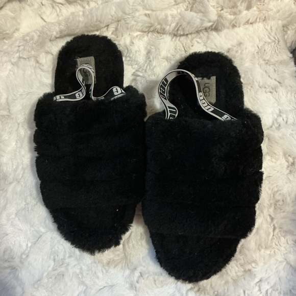 UGG Shoes - UGG Women's Black Fluffy Slippers